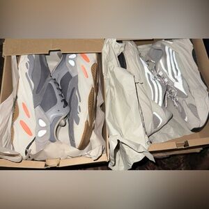 Yeezy 700 Bundle V1/V2 Magnet/Static Size 10.5/11